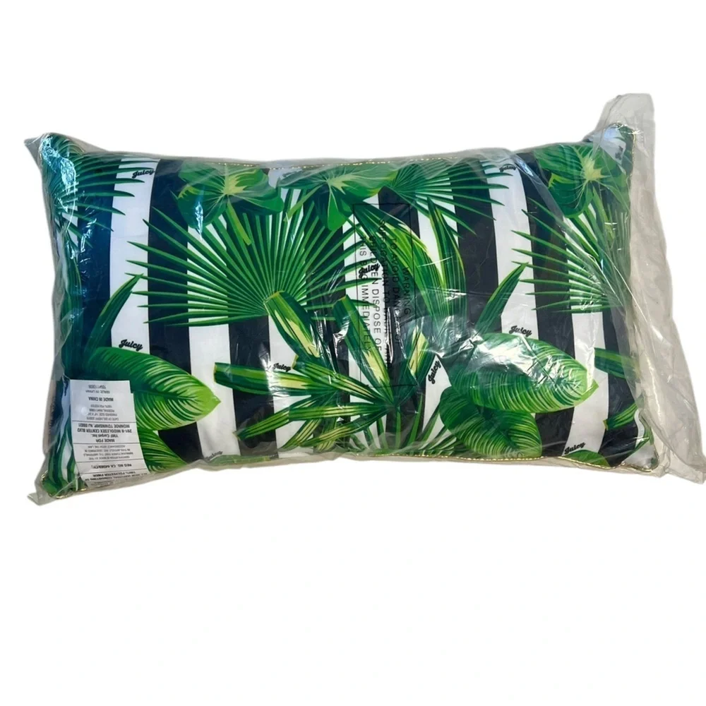 NWT Juicy Couture Talk To The Palm Home Decorative Indoor/Outdoor Pillow